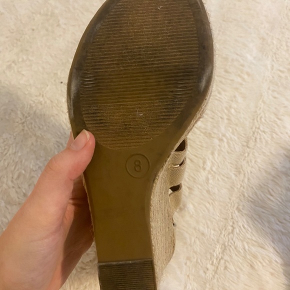 Merona tan colored wedges-from target - Picture 4 of 5
